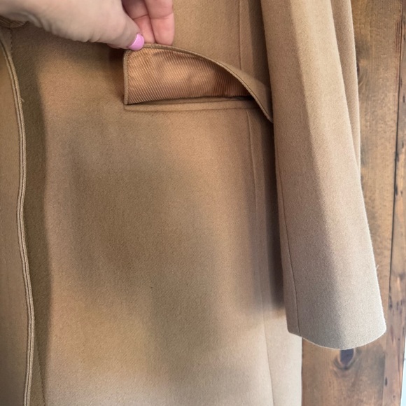 Banana Republic Melton Top Coat in tan. Size: 6. Gorgeous! Pristine! - Picture 11 of 14